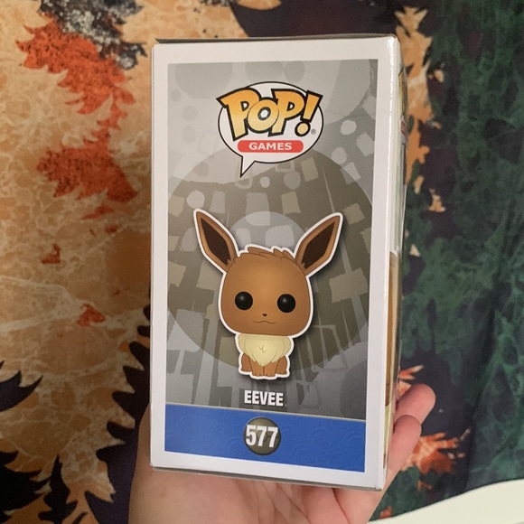 Pokémon Eevee Funko Pop! #626 - Picture 4 of 8